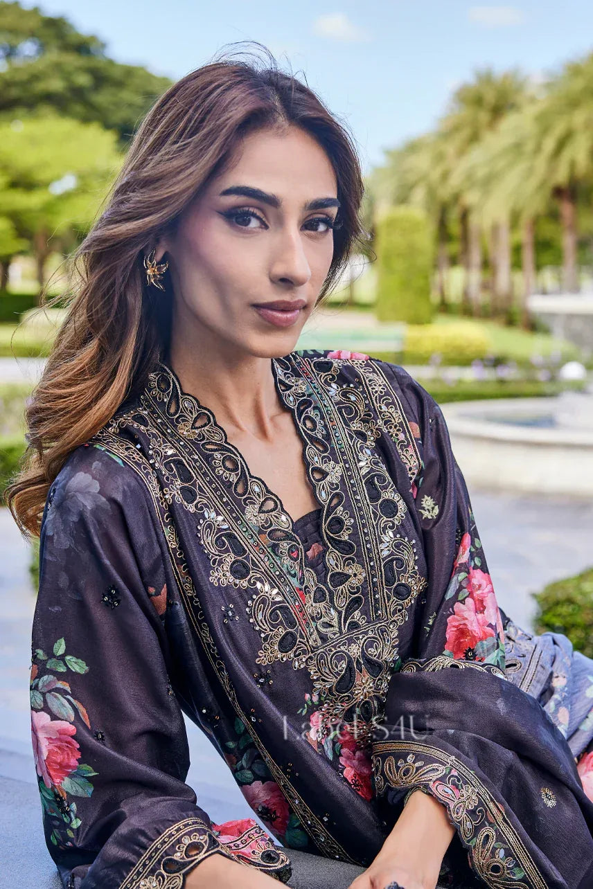 Midnight Floral Zari Kurta Ensemble - MishUUU