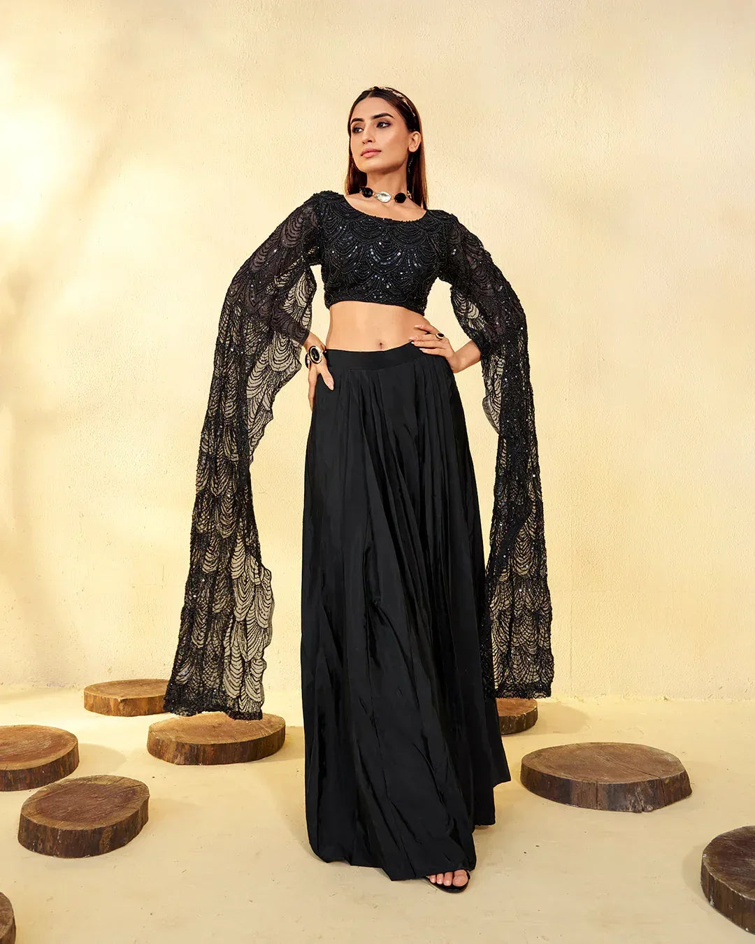 Black Crop Top skirt Set with Flared Sleeves - MishUUU