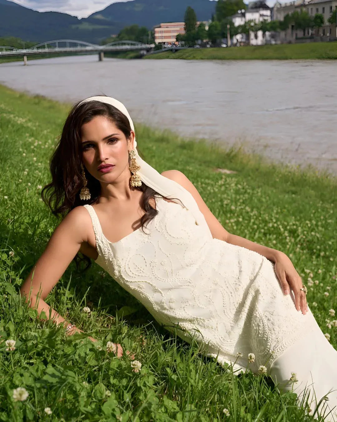 Ivory Embroidered Kurta Palazzo Set - MishUUU