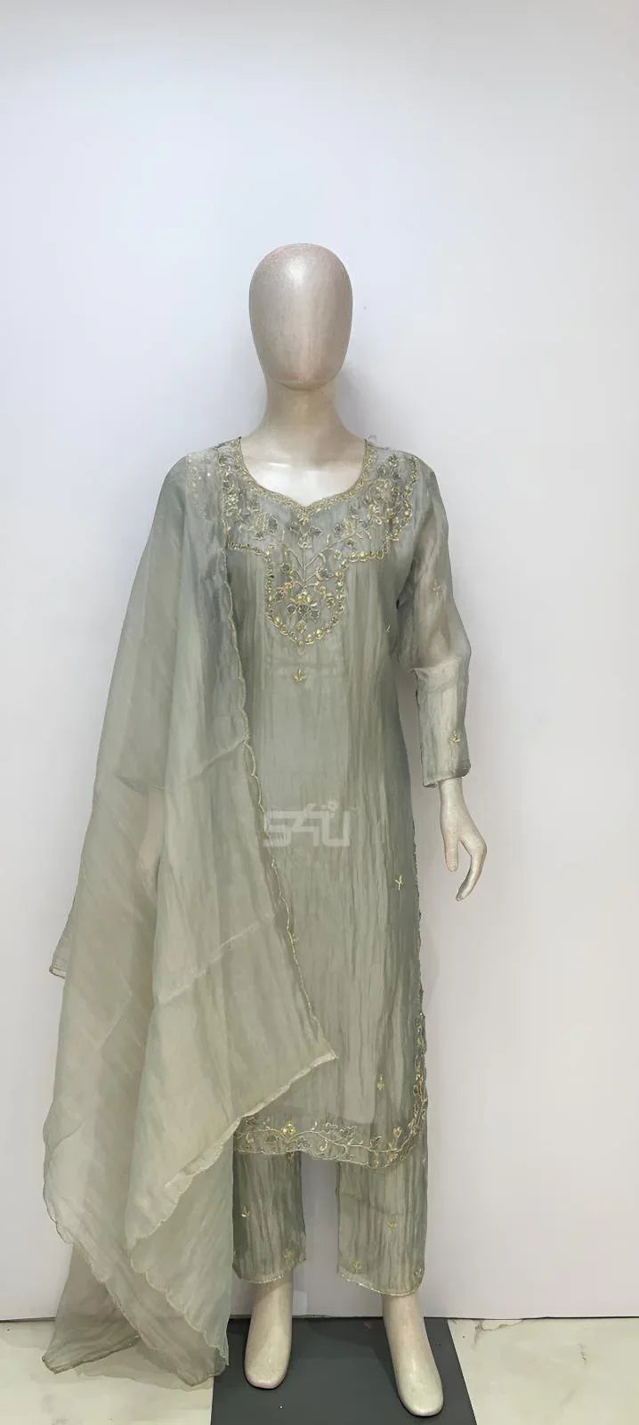 Sage Zari Embroidered Kurta Set - MishUUU