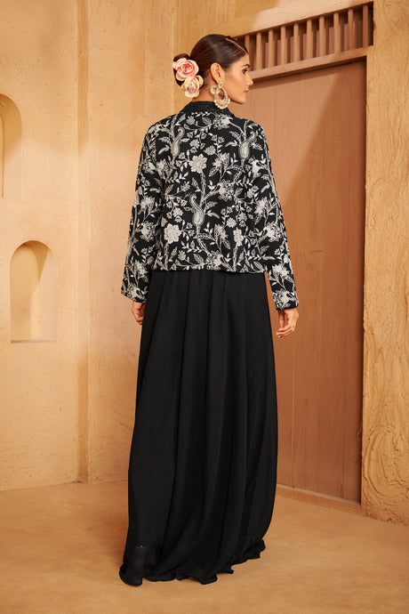 Midnight Noir Embroidered Ethnic Set – Bold Sophistication with Modern Detailing