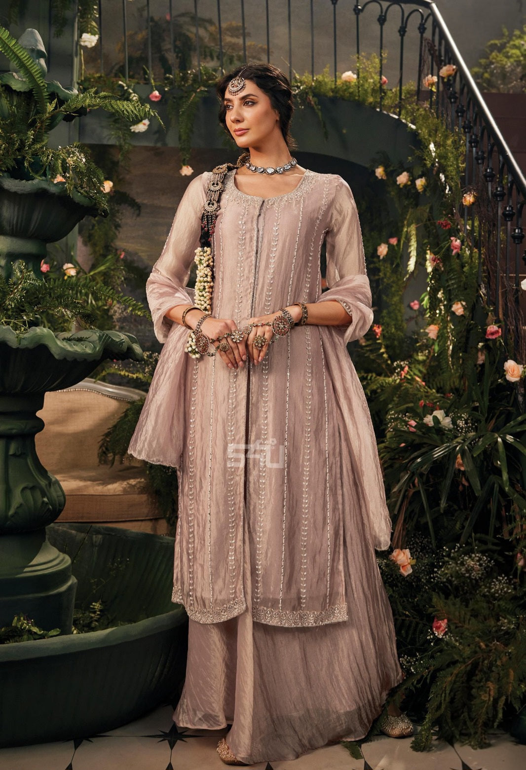 Blush Taupe Embroidered Grace Set