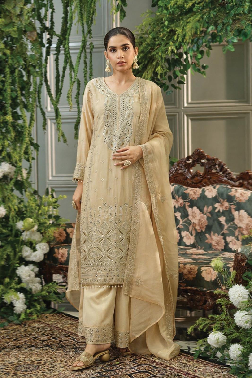 Champagne Glow Suit Set | Label S4U
