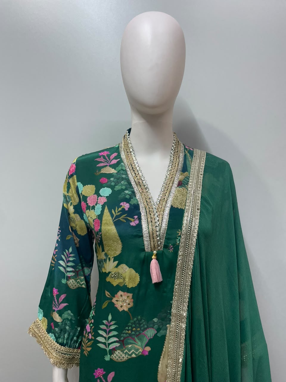 Detail of the printed dupatta on a botanical floral kurta set