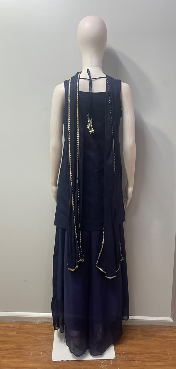 Flowing wide-leg pants of the midnight navy lattice set
