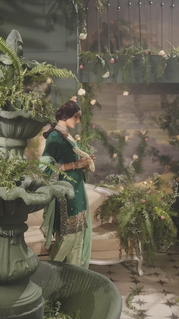 Emerald Green Embroidered Kurta Set